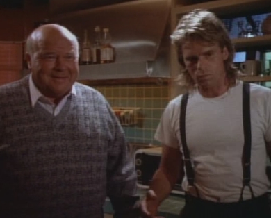 Angus MacGyver Trucs et Astuces - 5x07 Entr�e en Fac - Peter Thornton et MacGyver